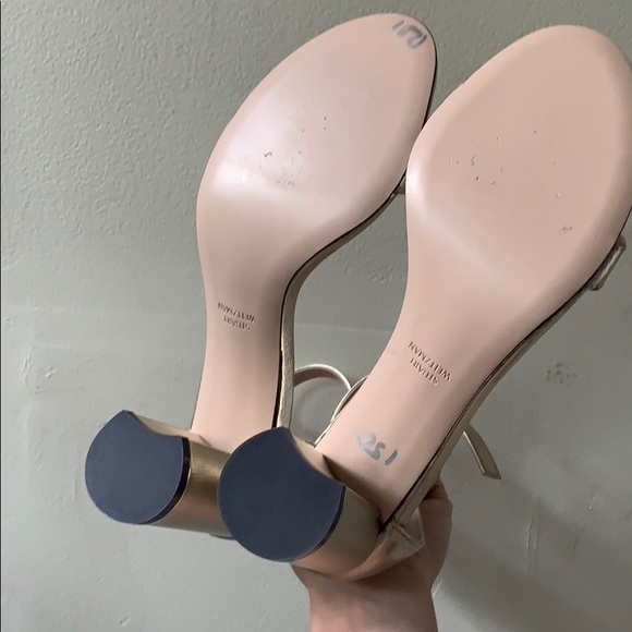 Stuart Weitzman Nearly Nude Gold Tone Sandals - Picture 8 of 8